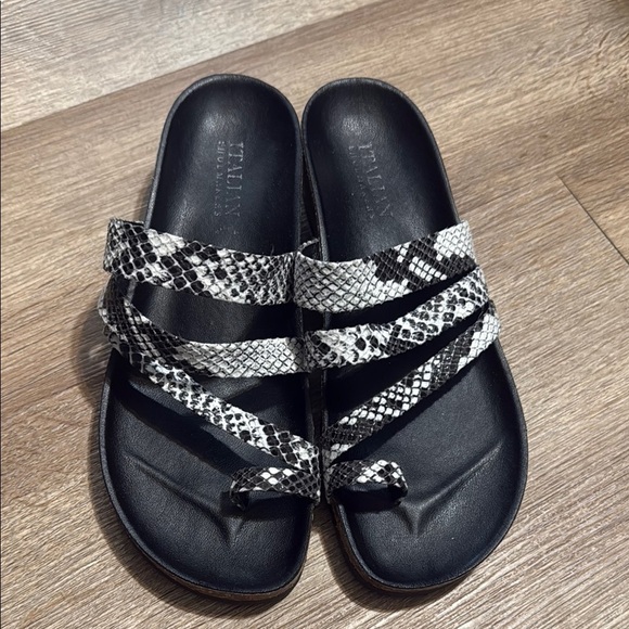 Italian Shoemakers Sandals - Picture 1 of 6